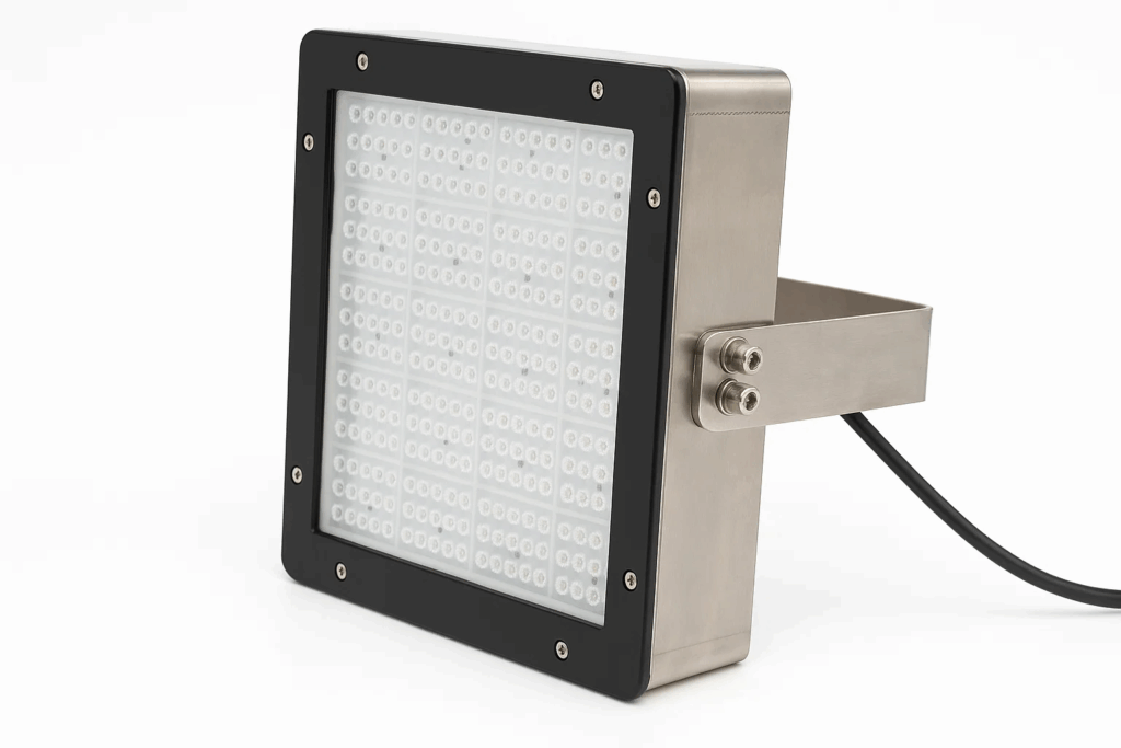 corrosion proof led light fixture