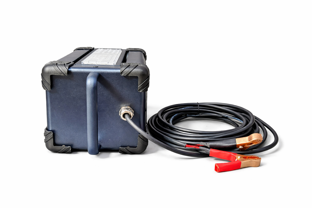 led fish attracting light 